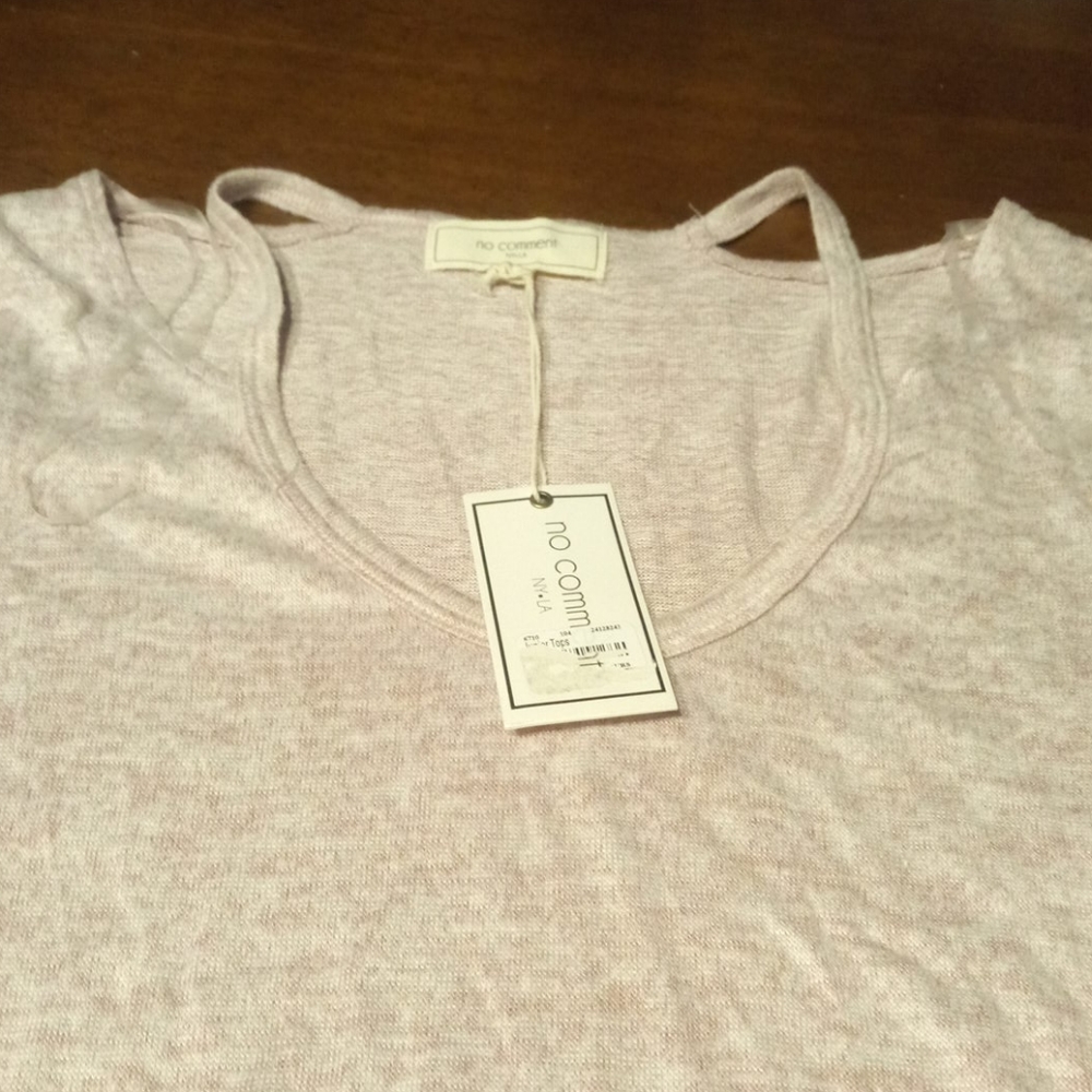 🆕 NO Comment L/S Open Shoulder Top Size L